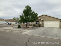 Building Photo - 747 Redwood St SW