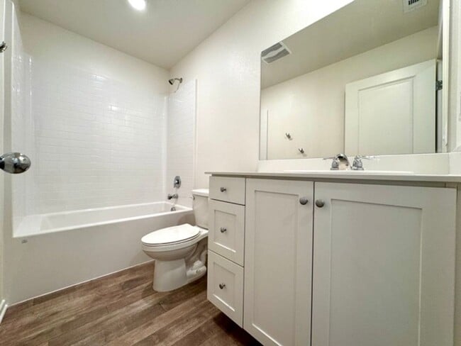 Building Photo - Brand New 3 Bedroom Single Story Home For ...