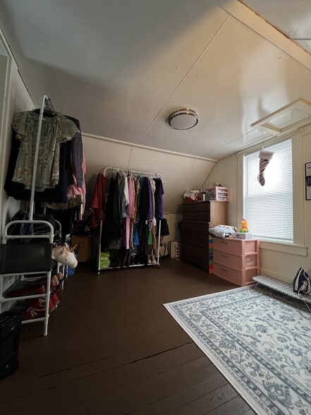 Building Photo - 107 S Harrison Rd