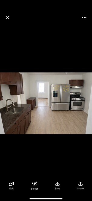 Building Photo - 446 Baker Pl