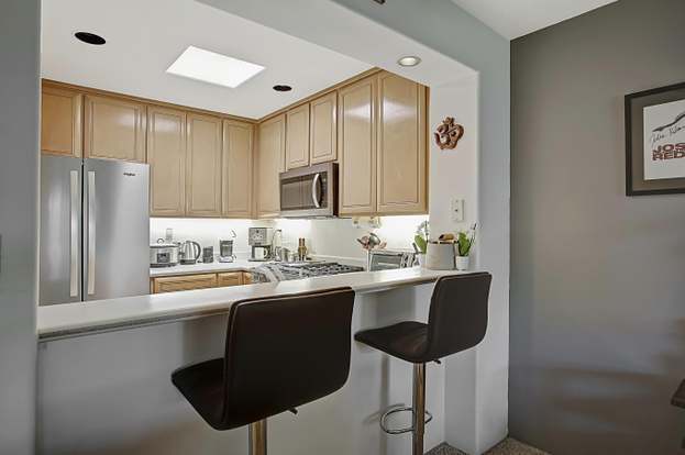 Building Photo - 146 Por La Mar Cir