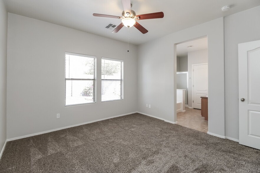 Building Photo - 21822 E Gold Canyon Dr