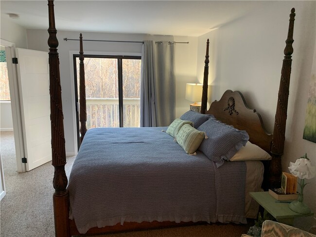 Building Photo - 115 Harbor Lights Dr