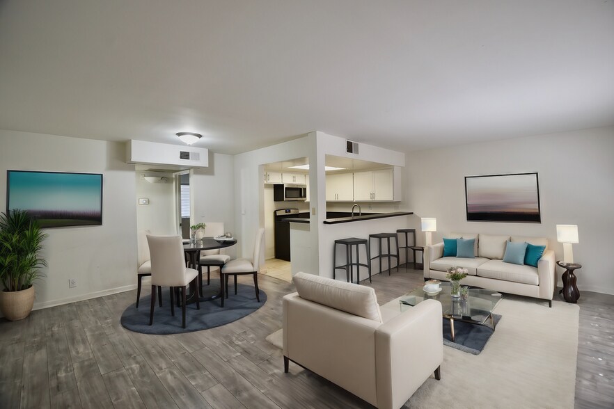 Building Photo - 6401 Riverton Ave