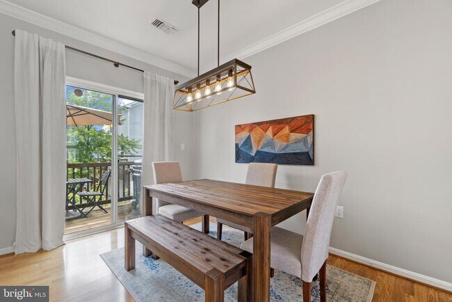 Building Photo - 21796 Kelsey Square