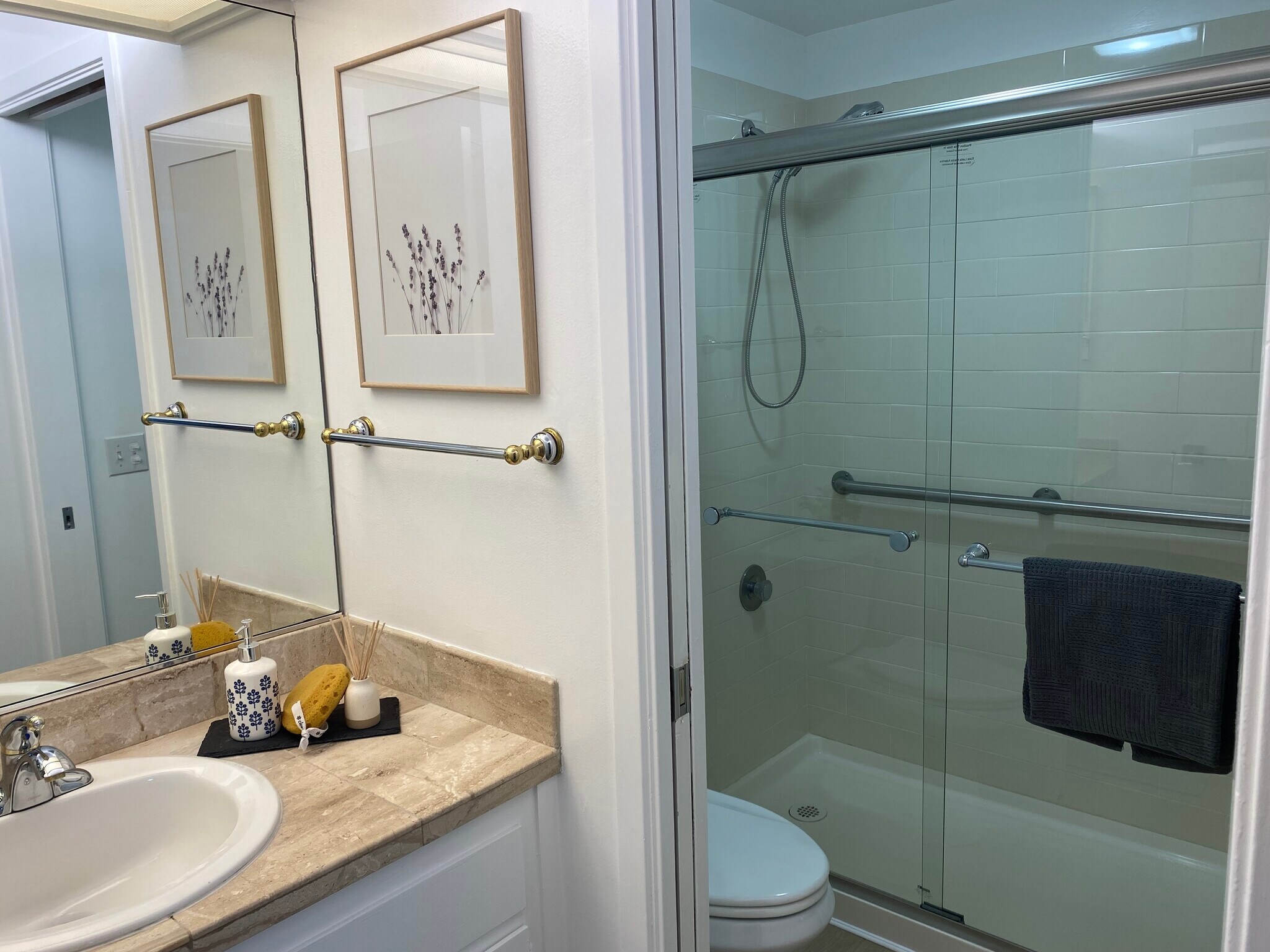 Building Photo - 5340 Broadway Ter