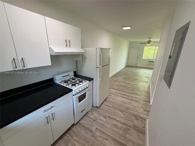 Building Photo - 935 Jefferson Ave