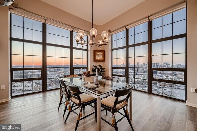 Building Photo - 1200 Steuart St