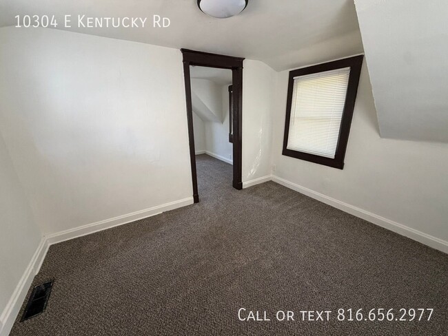 Building Photo - 10304 E Kentucky Rd