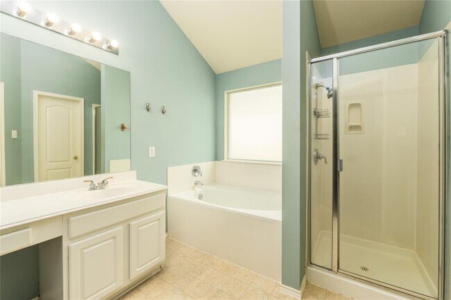 Building Photo - 116 Amberwood Ct