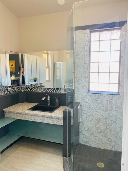 Building Photo - 4784 Mount Almagosa Dr