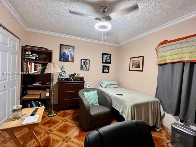 Building Photo - 701 SW 141st Ave