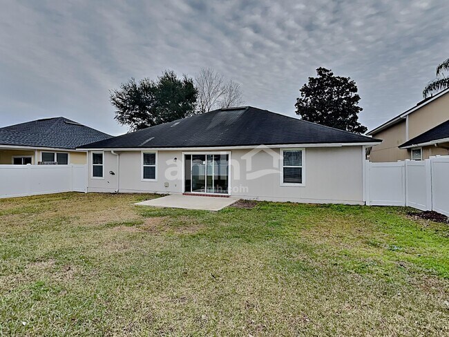 Building Photo - 2643 Creek Ridge Dr