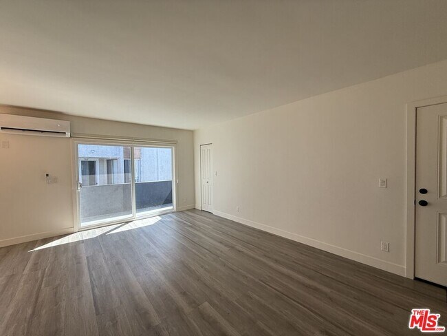 Building Photo - 3707 S Canfield Ave