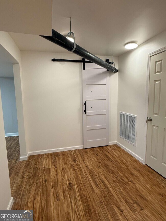 Building Photo - 2142 Graystone Pkwy