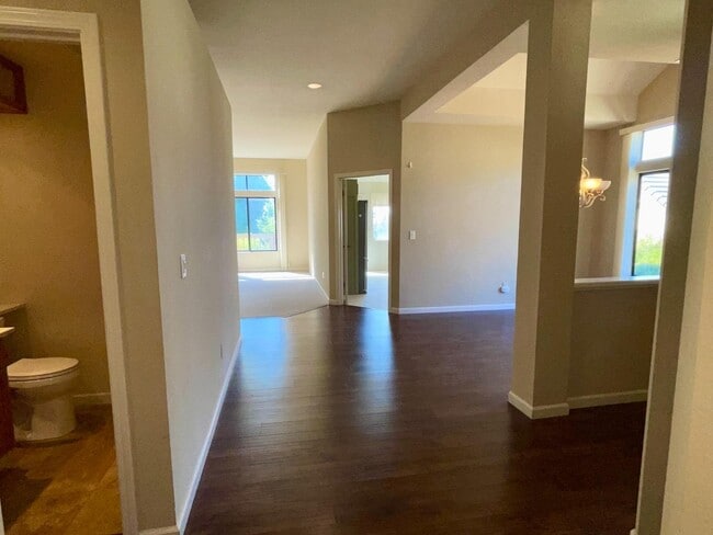 Building Photo - 7711 Galloway Dr