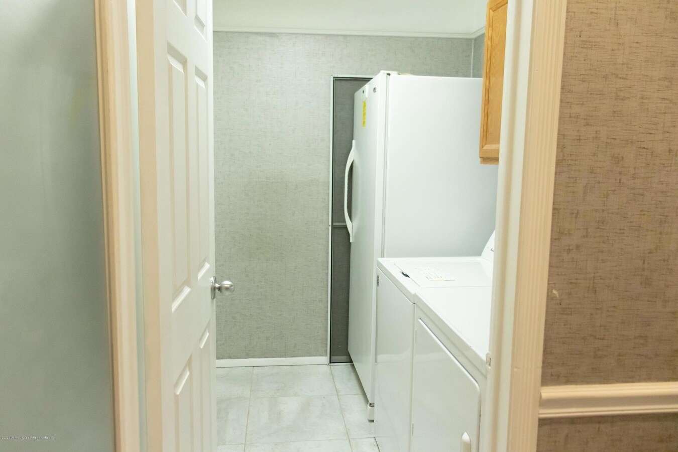 Building Photo - 107 Amberly Dr