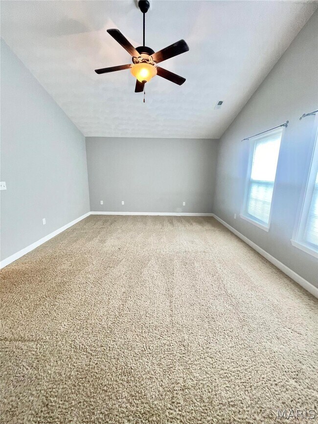 Building Photo - 805 Bluff Ridge Ln