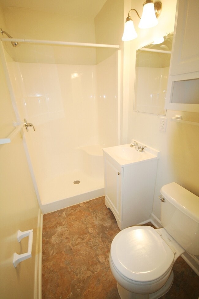 Building Photo - Adorable Renovated Duplex in Walltown with ALL Appliances - Large Fenced Yd!