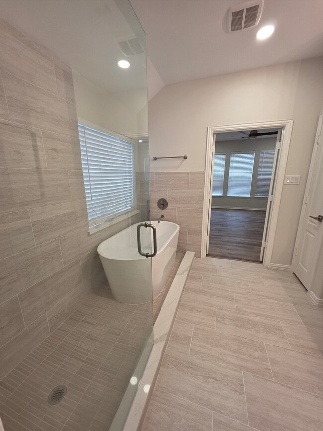 Building Photo - 26634 Grey Sparrow Dr