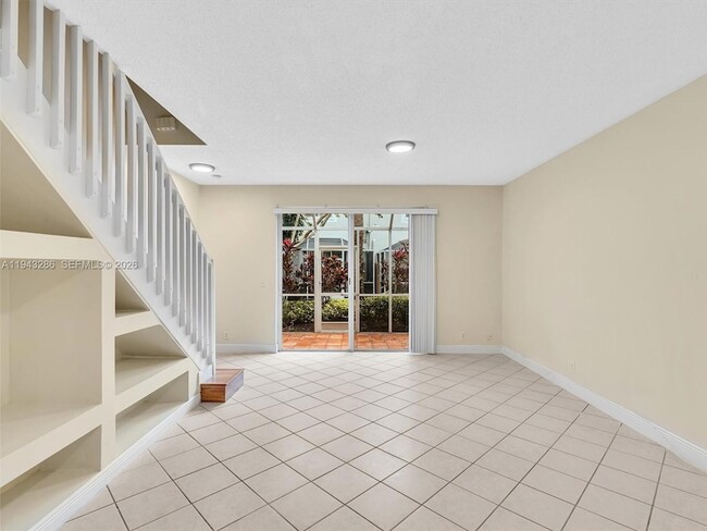 Building Photo - 3932 San Simeon Ln