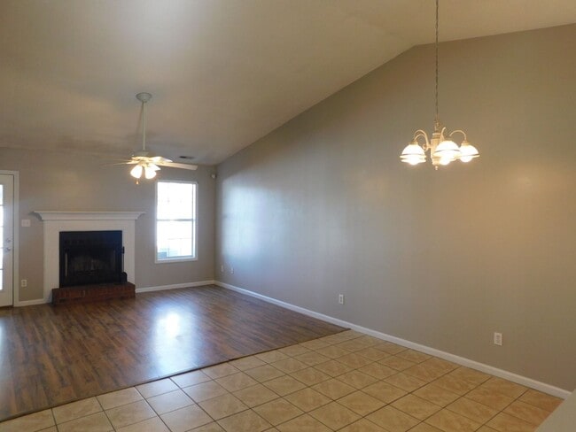 Building Photo - Nice Duplex in Havelock