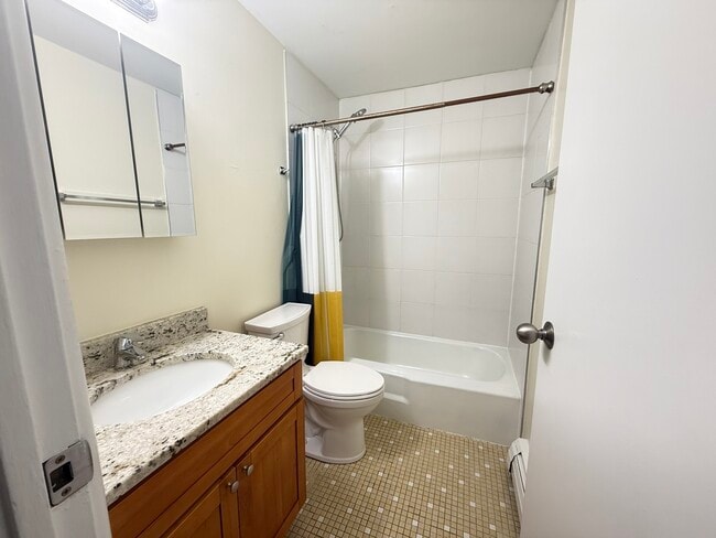 Building Photo - 5720 East Ave