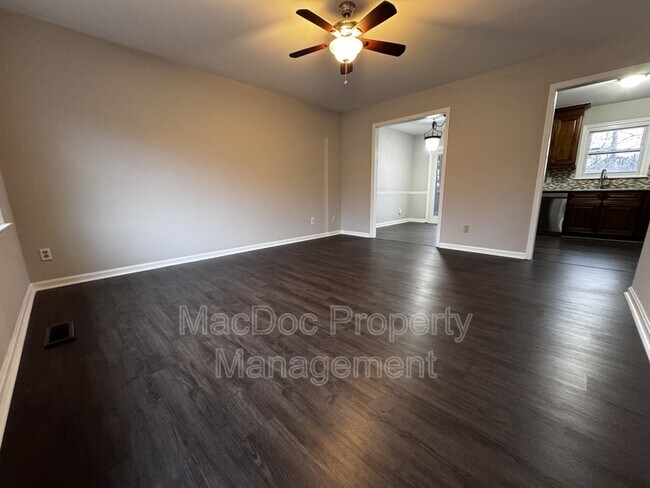 Building Photo - 7301 Drew Ln