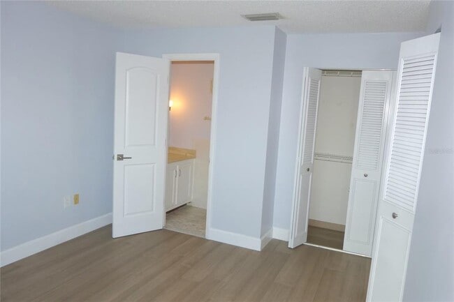 Building Photo - 2700 Bayshore Blvd