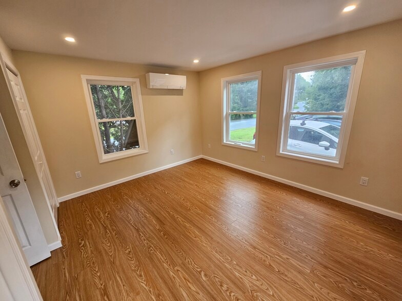 Primary Photo - 173 Pearl St