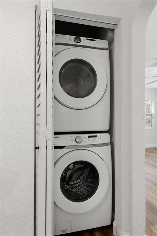 Building Photo - 4049 Iris St N