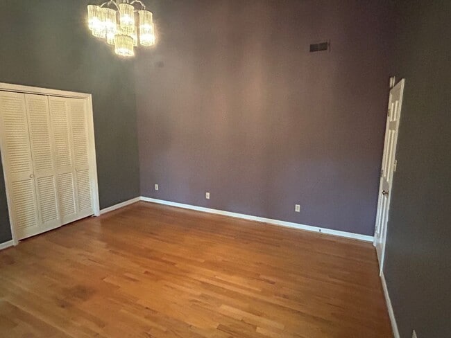 Building Photo - 5 Bed | 3.5 Bath House in Raleigh