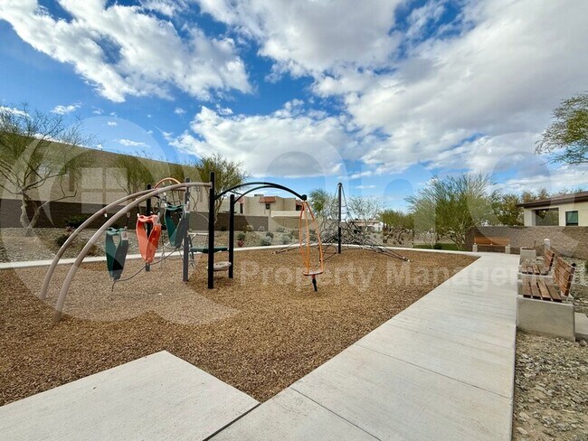 Building Photo - 1222 E La Mirada Dr