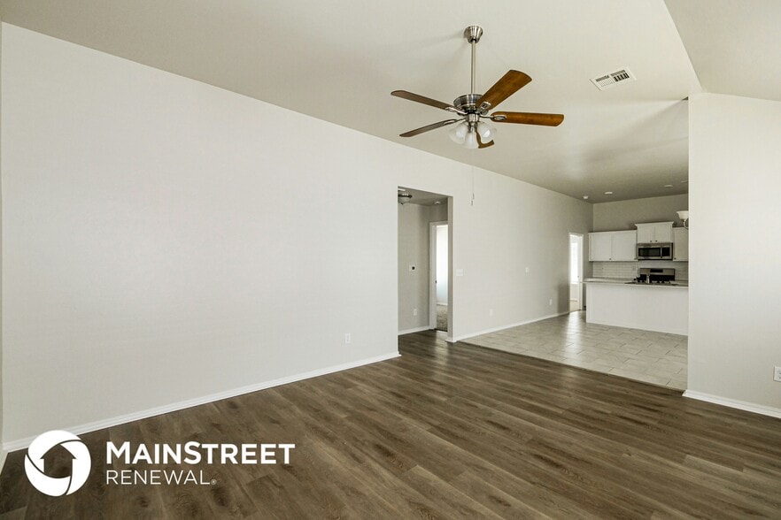 Primary Photo - 4608 Crystal Clear Ln