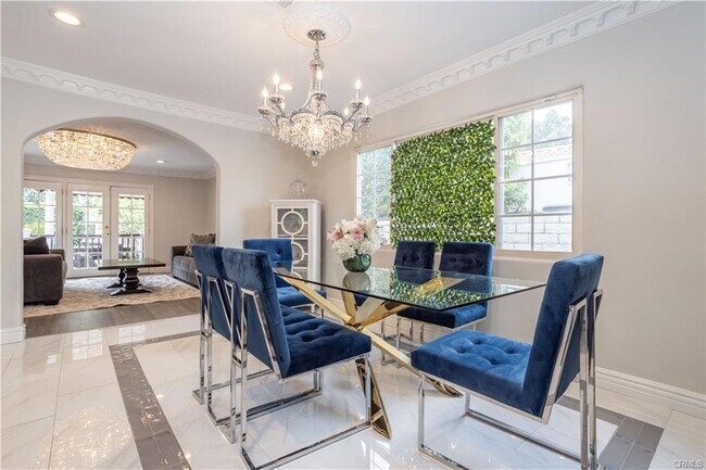 Building Photo - 18834 Devonshire St