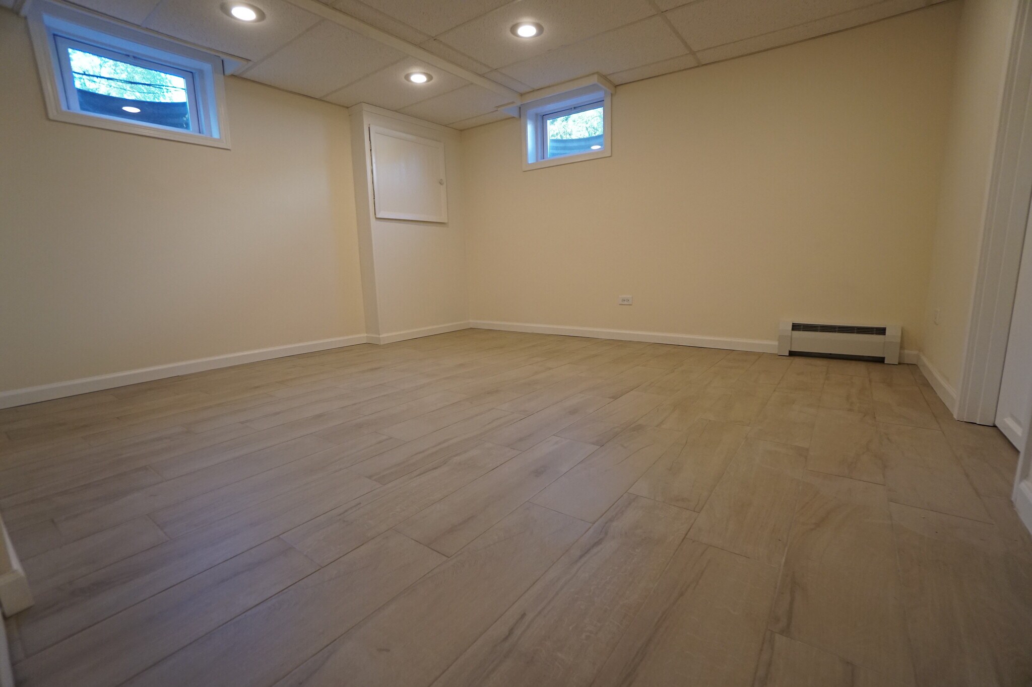 Building Photo - 28W383 Behrs Circle Dr S