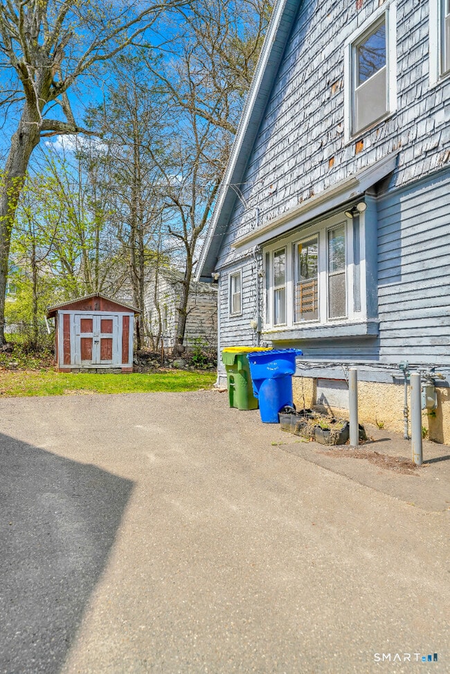 Building Photo - 55 Clifton Ave