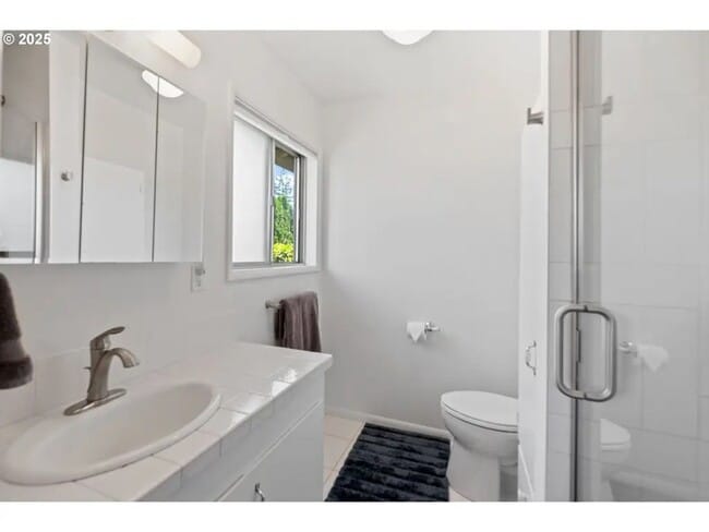 Building Photo - Charming 4-Bed Ranch Home with In-Ground P...