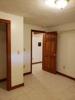 Building Photo - 41 Priest Rd 1Bedroom