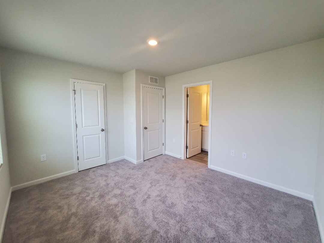 Building Photo - Room in Townhome on Kasota Ln