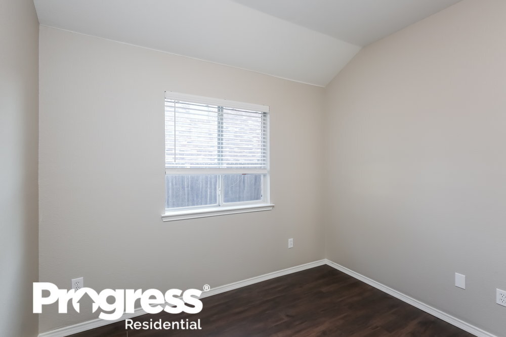 Building Photo - 1016 Winding Creek Dr