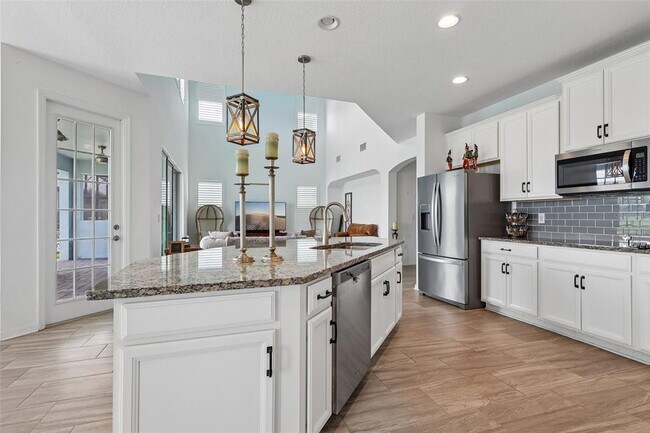 Building Photo - 343 Blue Cypress Dr