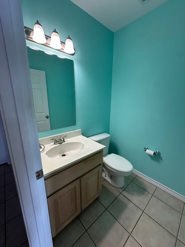 Building Photo - 15505 Palmira Ave