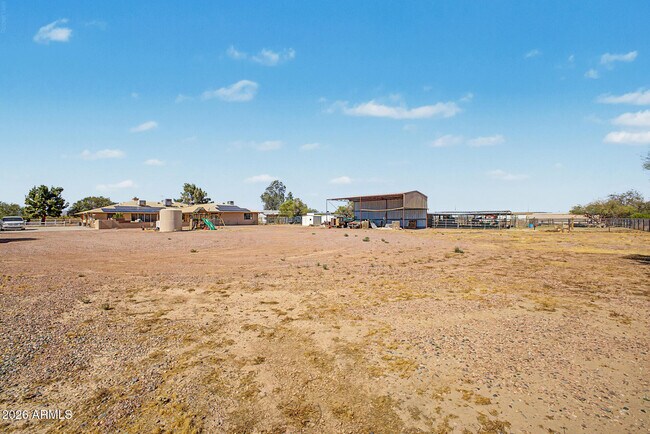 Building Photo - 20537 W Gordon Way