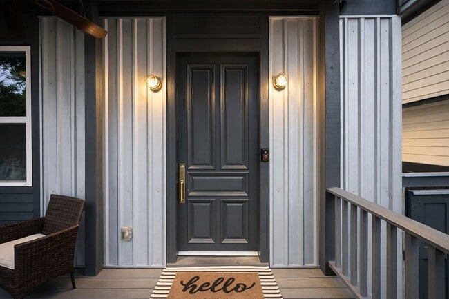 Building Photo - 5036 Golden Forest Dr