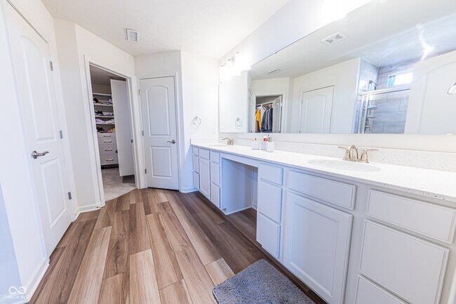 Building Photo - 6786 Sable Point Dr