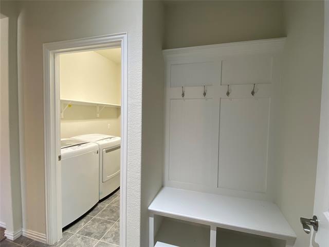 Building Photo - 413 Bow Dr