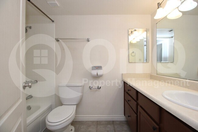 Building Photo - 3435 W Danbury Dr