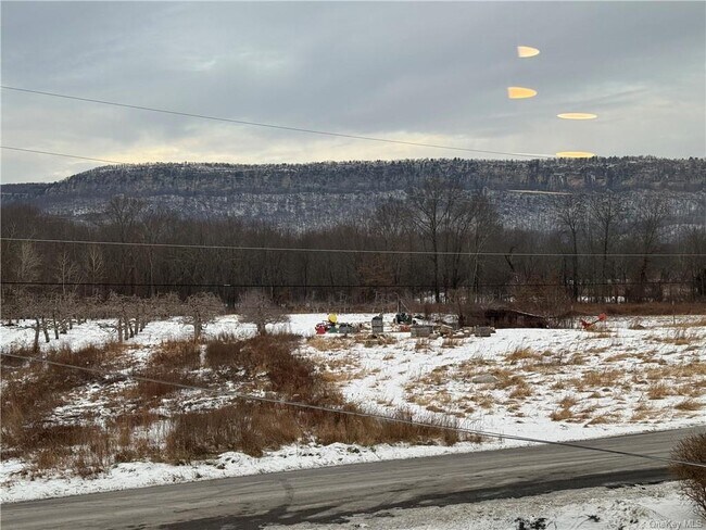 Building Photo - 74 Yankee Folly Rd