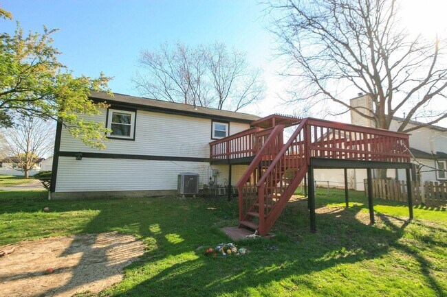 Building Photo - 1080 Arapaho Ave